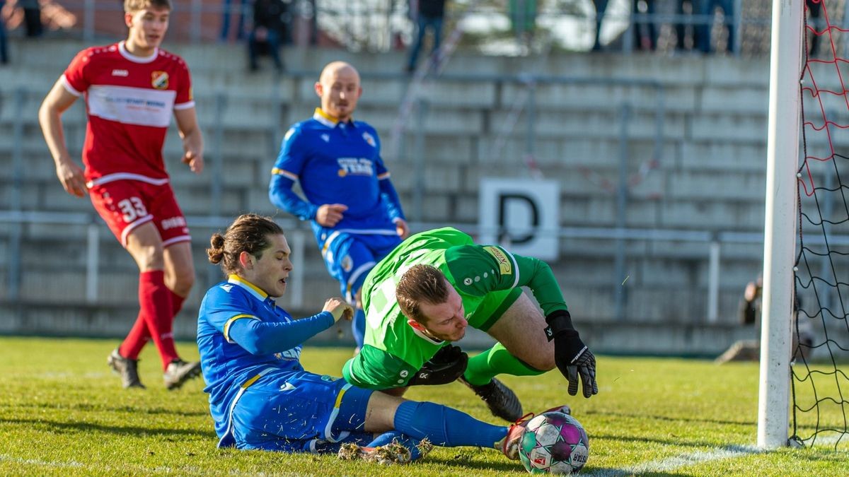 Jenas Trainer Andreas Patz konnte mit dem Auftritt seiner Mannschaft in Halberstadt nicht zufrieden sein. Der FCC war zwar überlegen, hatte mehr Ballbesitz - doch zwingende Chancen blieben Mangelware.