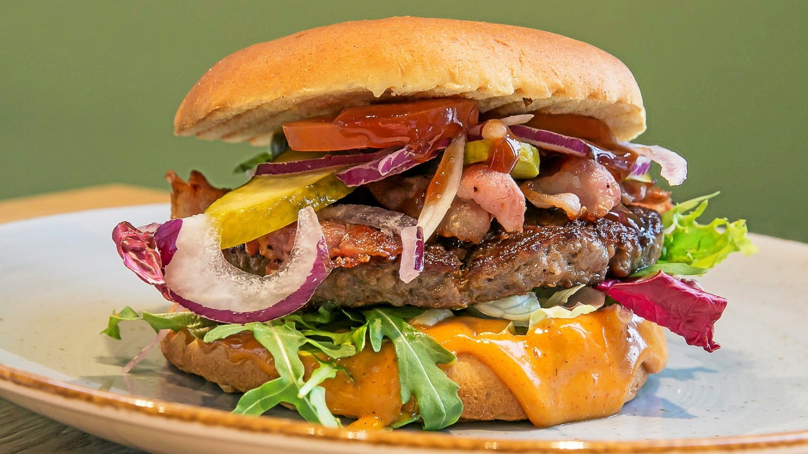 Back Street Cocktailbar & Burger Braunschweig In diesem Braunschweiger Burger steckt Harzer Höhenvieh