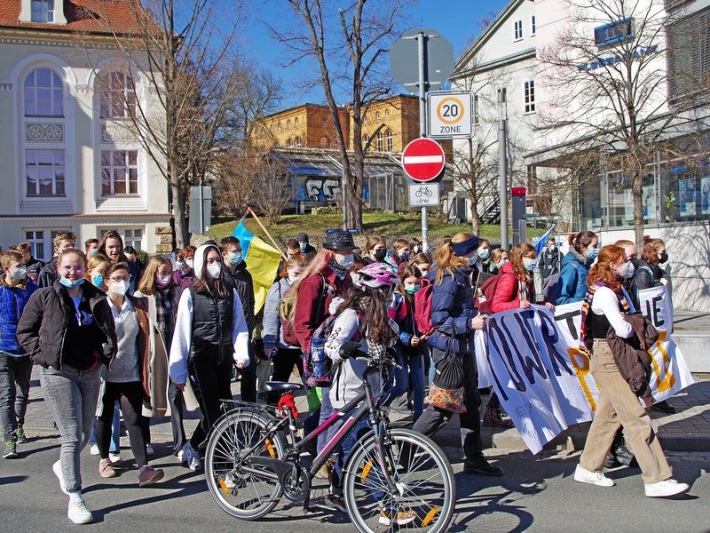 Jenaer Schüler wollen Putin auf den Mond schießen