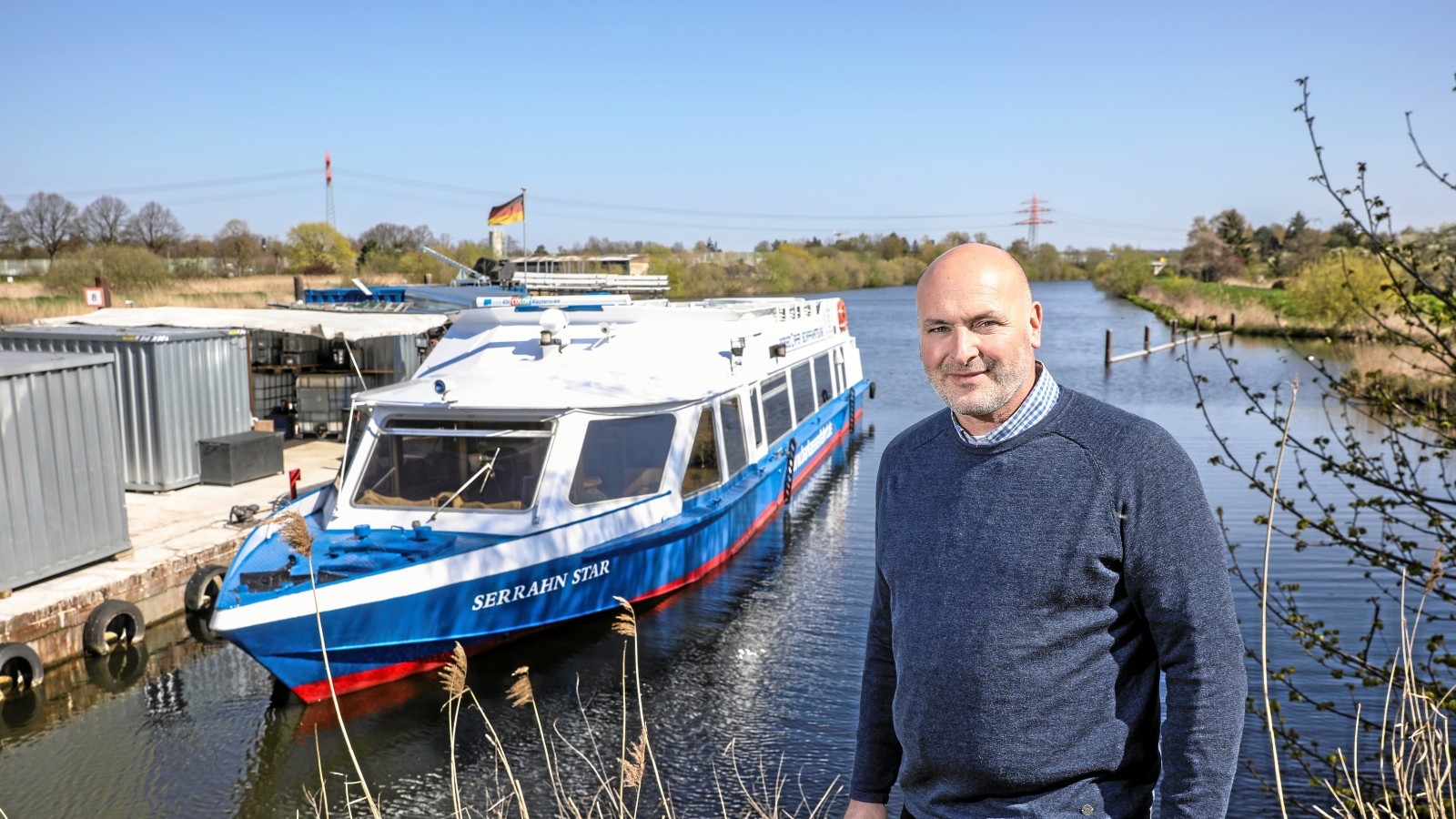 Schifffahrt Mit der „Serrahn Queen“ von Bergedorf nach Berlin und Prag