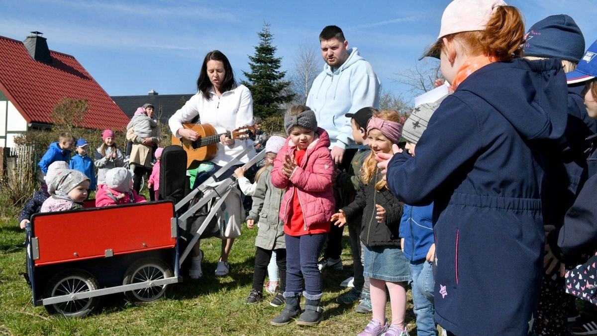 Spatenstich für neuen Kindergarten in Büttstedt