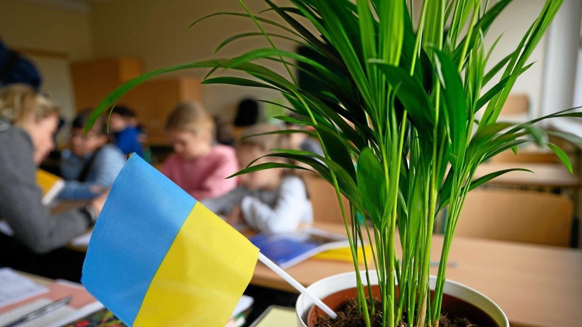 An Thüringens Schulen lernen derzeit etwa 1200 Kinder aus der Ukraine. Foto (Symbolbild).