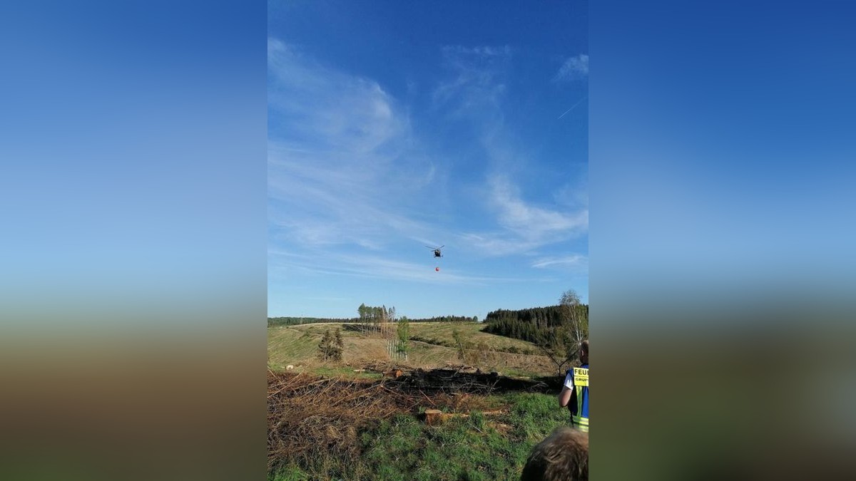 Zu einem Waldbrand wurden am Sonntag die Einsatzkräfte der Feuerwehren Niedersachswerfen , Ilfeld/Wiegersdorf sowie Neustadt/Osterode alarmiert.