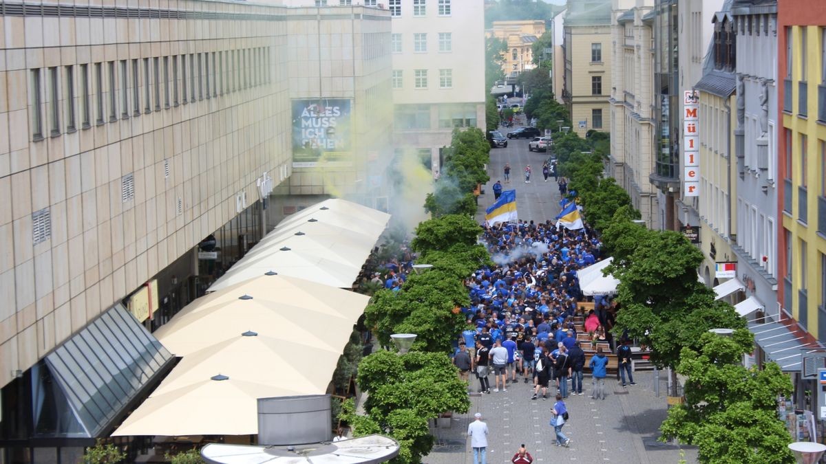 Maximilian Oesterhelweg, der ein letztes Mal für die Blau-Gelb-Weißen auflaufen wird, sagte vorab: 