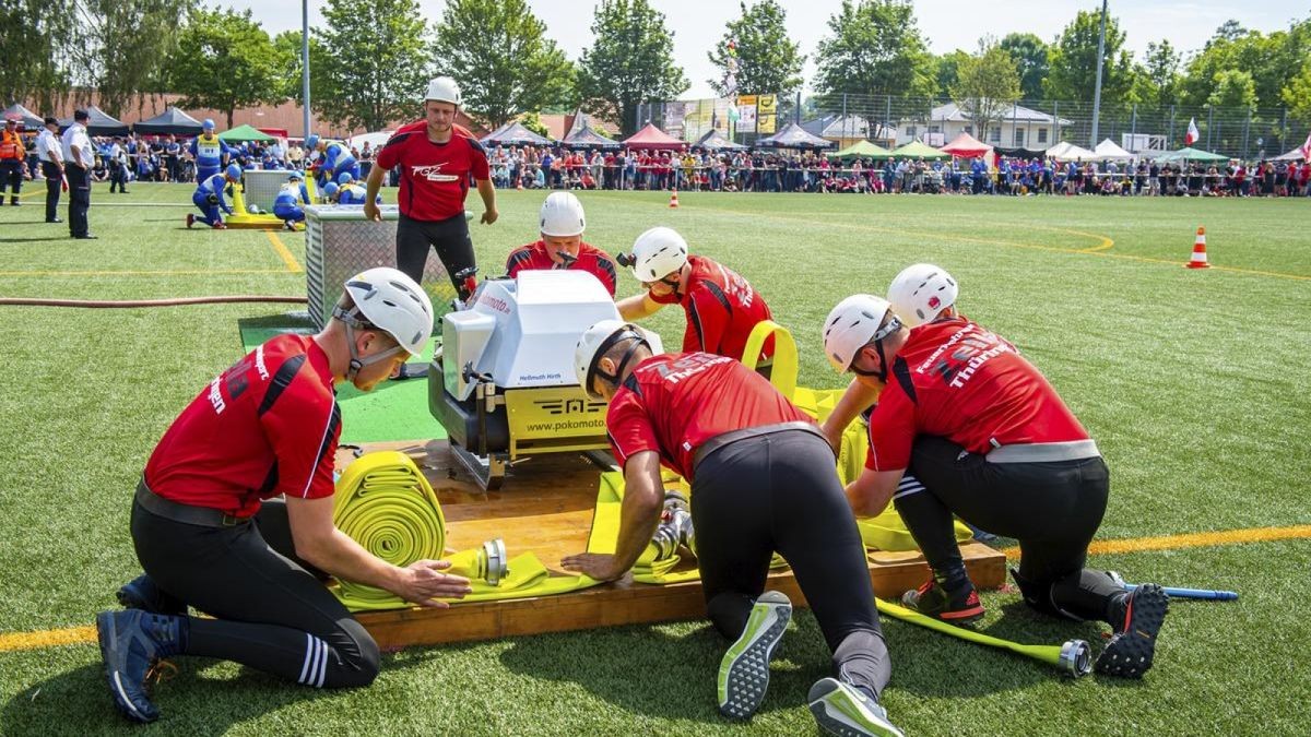 Am Sonntagabend sind auf dem Festplatz Blobach vor mehr als 1000 Feuerwehrangehörigen die Deutschen Feuerwehrmeisterschaften zu Ende gegangen. Zu der 4-Tages-Veranstaltung kamen 1300 Feuerwehrleute nach Mühlhausen. Einige Tausend Zuschauer sahen sich die Wettbewerbe im Stadion und auf dem Blobach an.