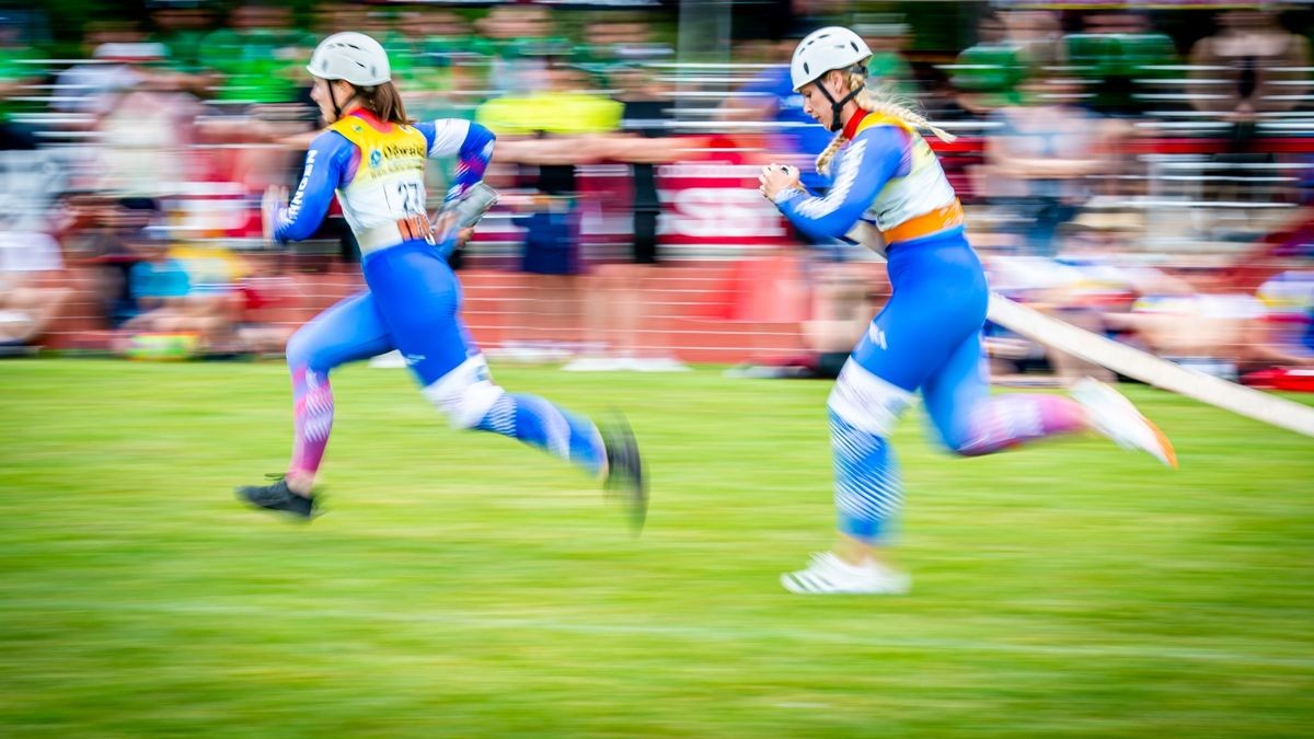 Am Sonntagabend sind auf dem Festplatz Blobach vor mehr als 1000 Feuerwehrangehörigen die Deutschen Feuerwehrmeisterschaften zu Ende gegangen. Zu der 4-Tages-Veranstaltung kamen 1300 Feuerwehrleute nach Mühlhausen. Einige Tausend Zuschauer sahen sich die Wettbewerbe im Stadion und auf dem Blobach an.