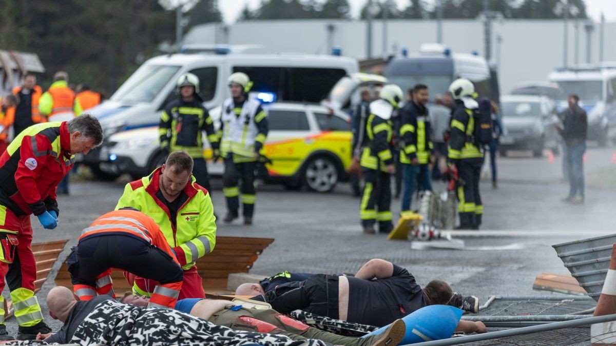 Weitere Bilder der Großübung.