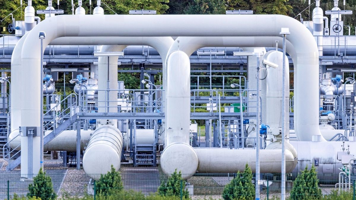 Kommt hier wieder ab Donnerstag Gas an? Rohrsysteme und Absperrvorrichtungen in der Gasempfangsstation der Ostseepipeline Nord Stream 1 in Lubmin.