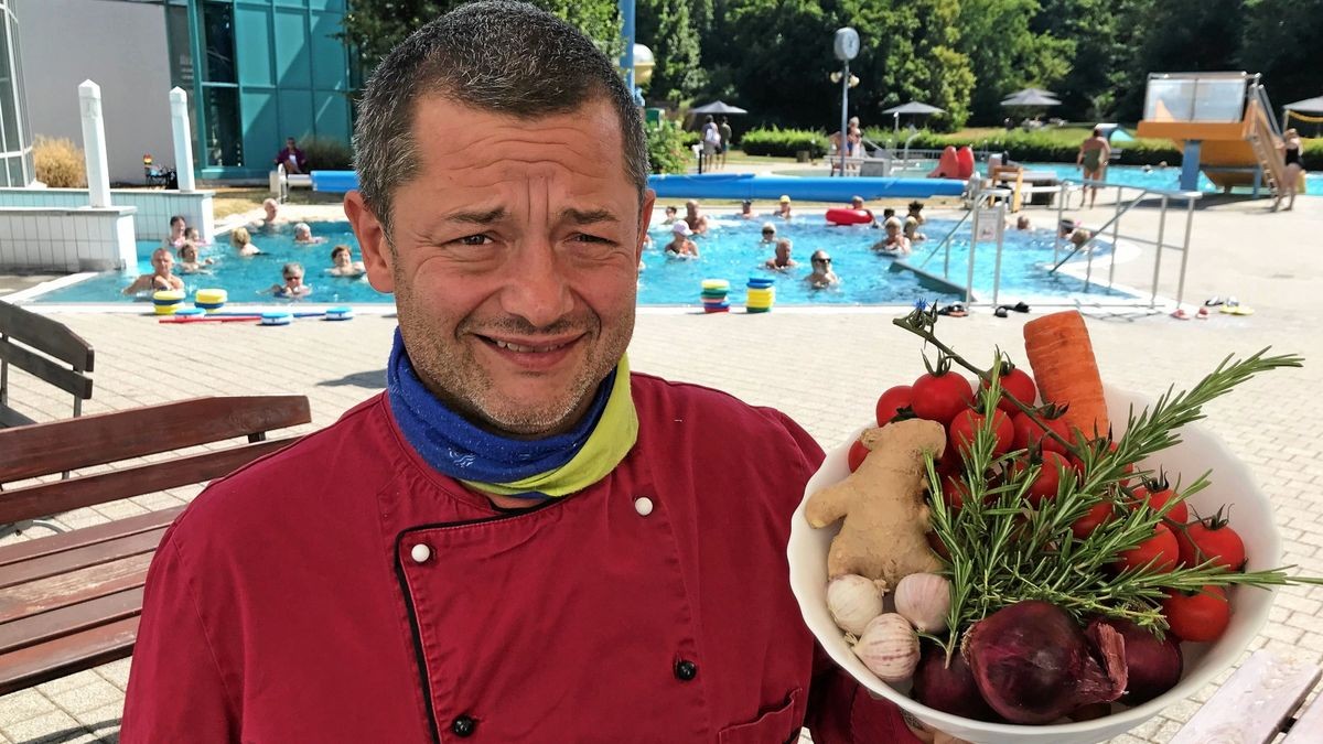 Spitzenkoch Danilo Weh beköstigte früher Könige, heute kocht er im Erlebnisbad Tabbs in Bad Tabarz auch für die Kindergärten der Umgebung.