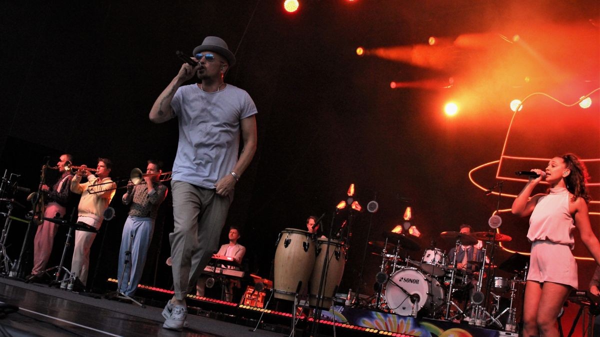 Jan Delay und seine Band wurden in der Jenaer Kulturarena besonders herzlich empfangen. 