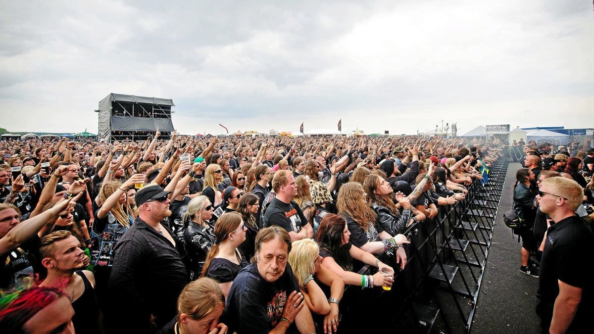 Metal pur gibt es vom 11. bis 13. August beim wieder auferstandenen Party.san-Festival auf dem Flugplatz in Obermehler. Das Bild stammt vom bisher letzten Mal im Jahr 2019.  