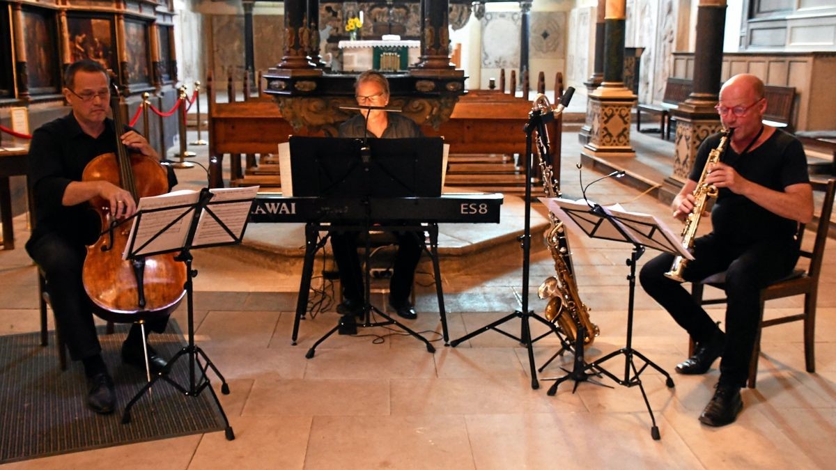 Michael Hochreither, Jens Goldhardt und Ralf Benschu (von links) verbanden bei einem Konzert in der Oberkirche in Arnstadt Tango mit klassischer Kirchenmusik.