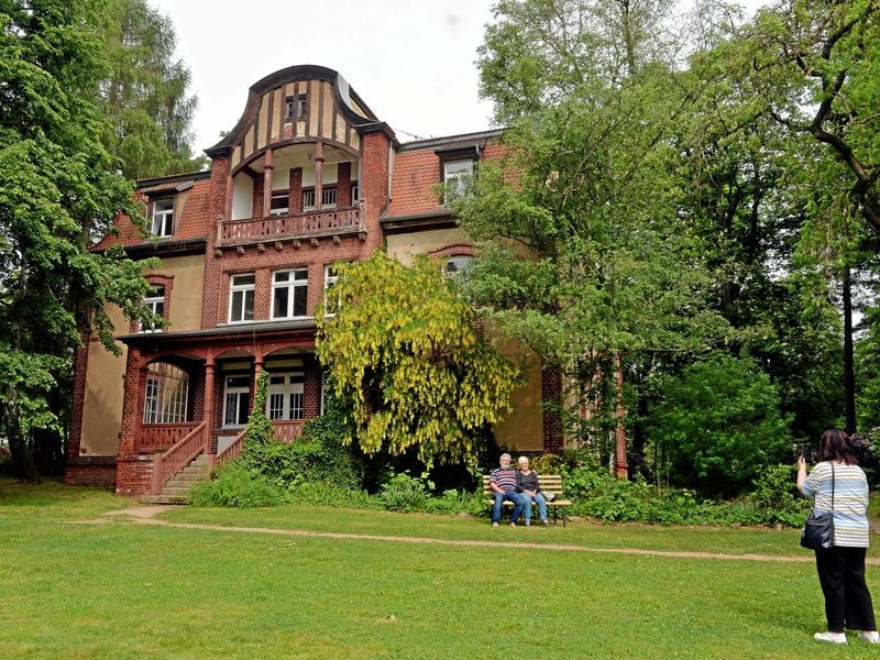 Schloss und Parkanlage Tannenfeld ein idyllischer Ort mit Geschichte