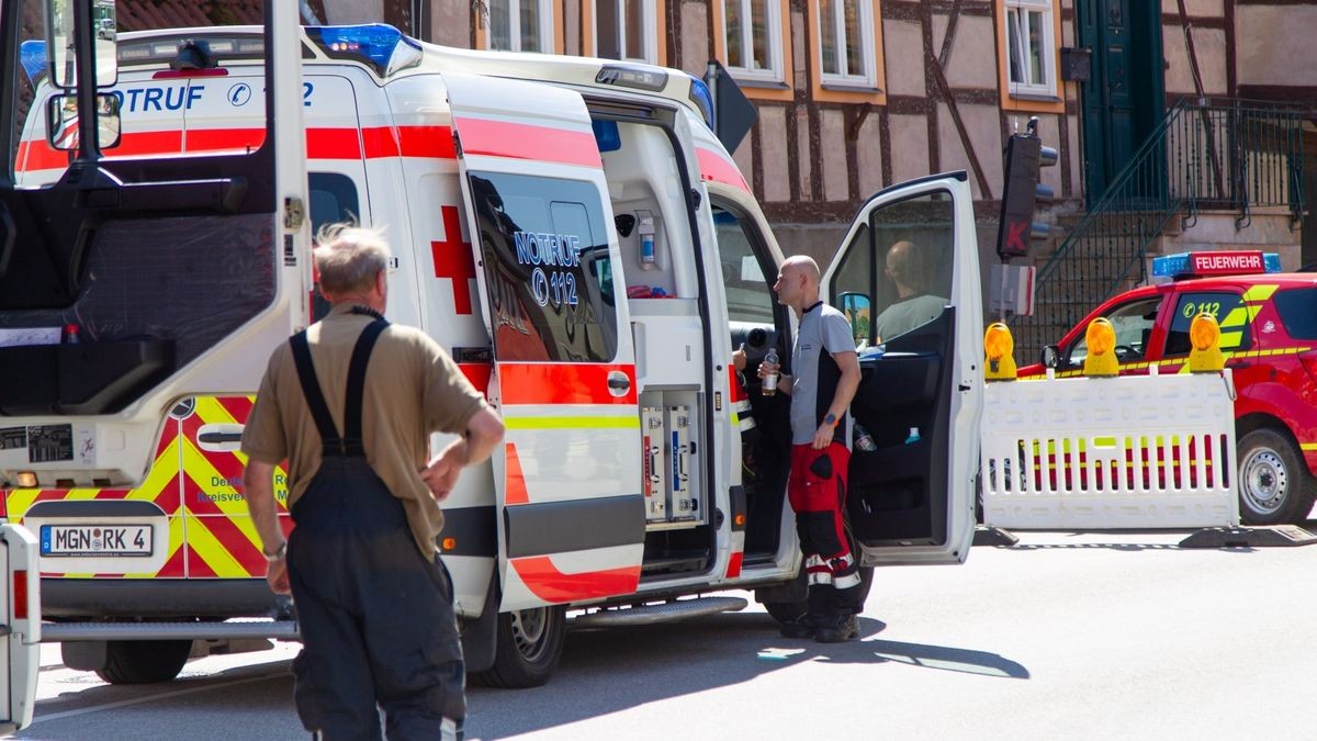 Das Feuer sei inzwischen gelöscht, sagte der Polizeisprecher.