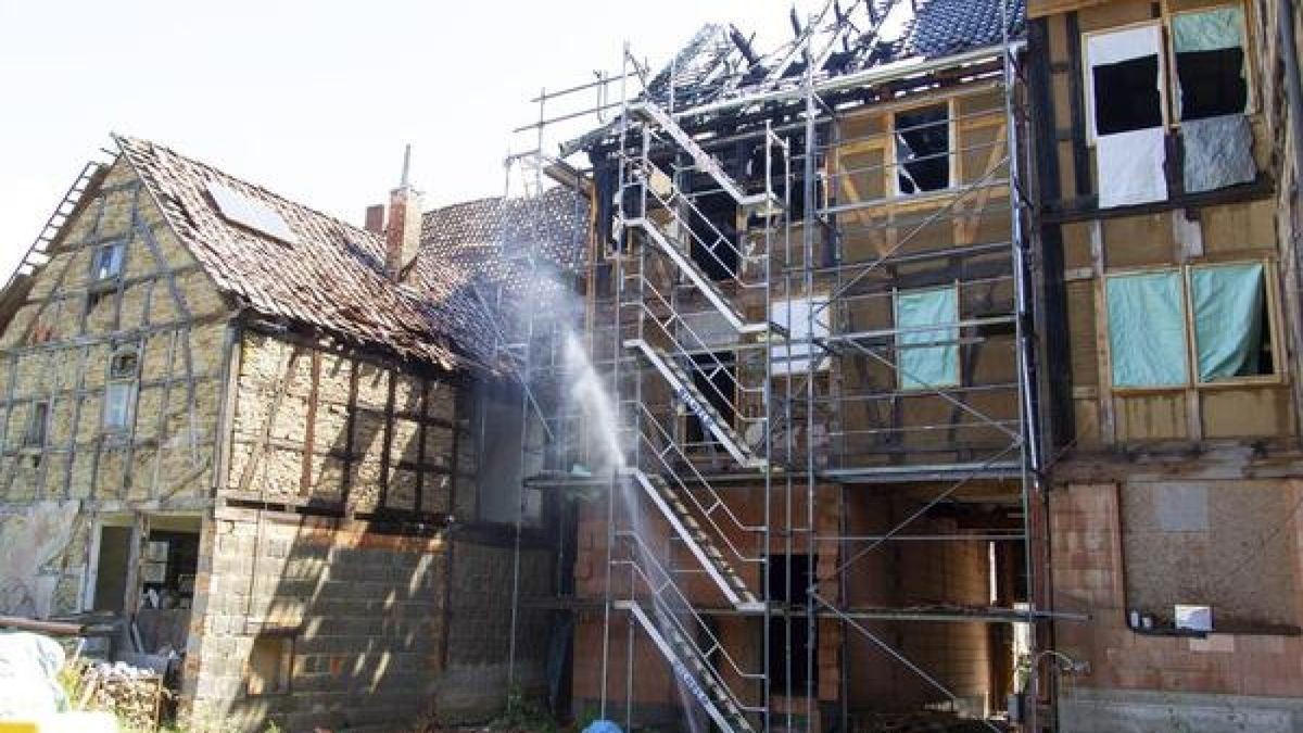 Brand eines Hauses in der Innenstadt von Römhild.