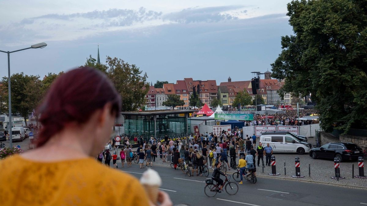 Die Ärzte auf dem Erfurter Domplatz.