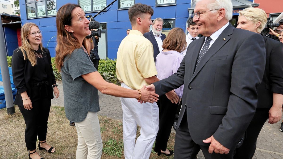 Das Asylrecht und der Anschlag von RostockLichtenhagen