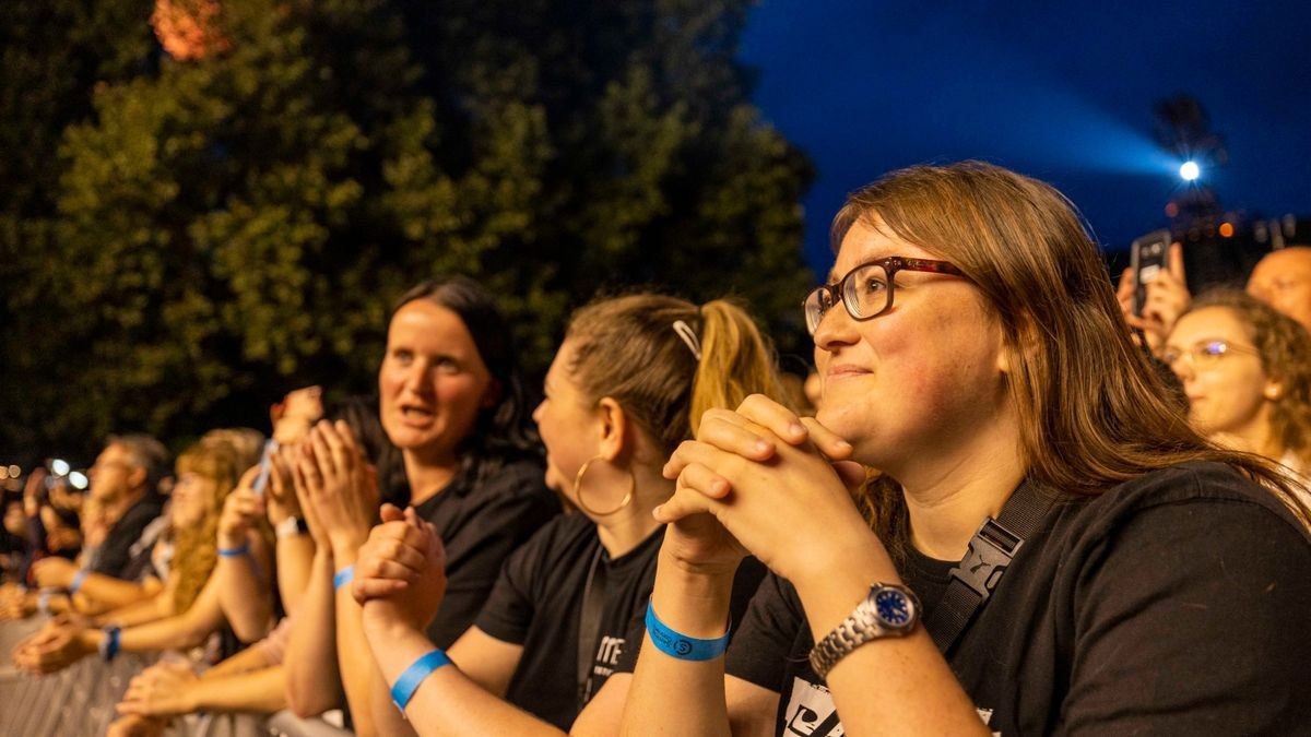 Clueso war endlich wieder zurück - in seiner Heimatstadt. Als der 