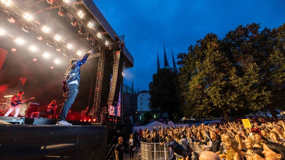 Clueso war endlich wieder zurück - in seiner Heimatstadt. Als der 