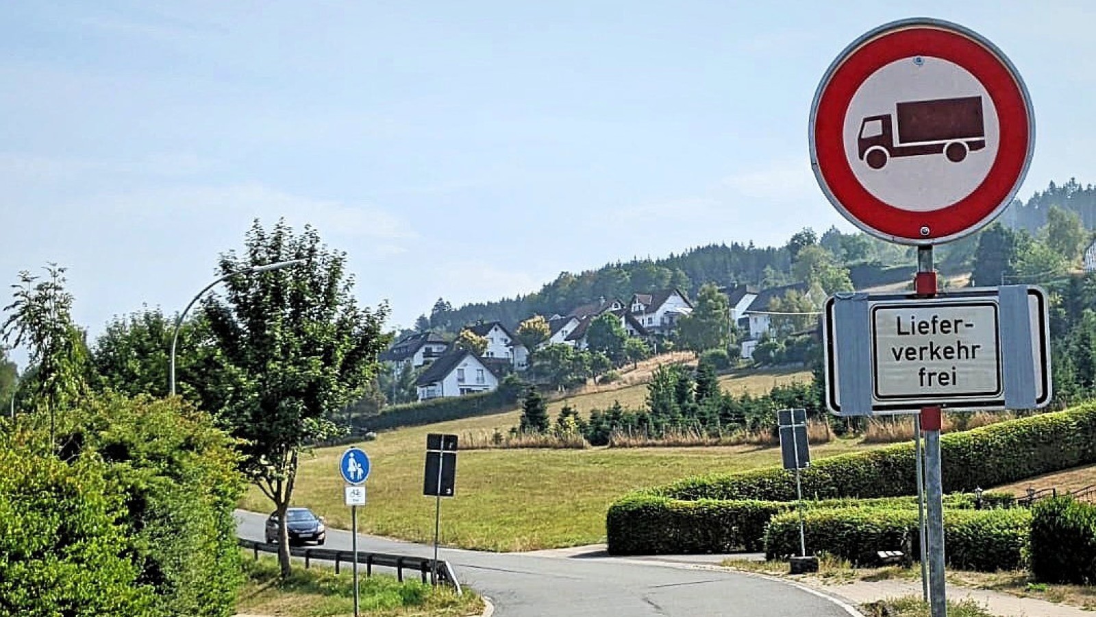 Verkehrsschild sorgt für Ärger: Fahrer soll 150 Euro zahlen