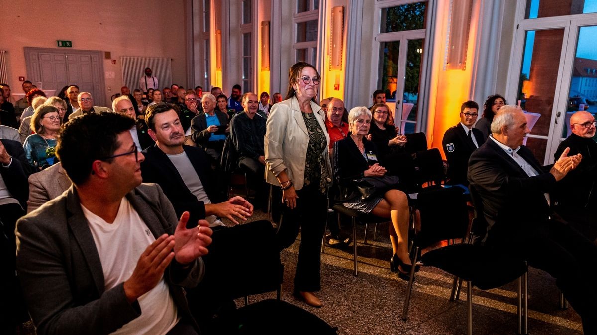 Bei der Ehrenamtsgala im Polizeipräsidium Nordhausen wurden 40 Personen für ihr ehrenamtliches Engagement vom Kreissportbund Nordhausen ausgezeichnet. Es war die erste Gala in dieser Form.