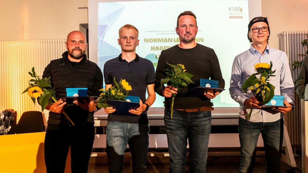 Bei der Ehrenamtsgala im Polizeipräsidium Nordhausen wurden 40 Personen für ihr ehrenamtliches Engagement vom Kreissportbund Nordhausen ausgezeichnet. Es war die erste Gala in dieser Form.