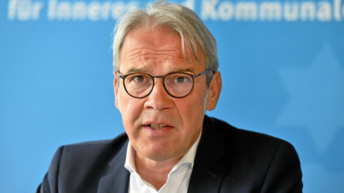 Thüringens Innenminister Georg Maier (SPD) sieht eine Vernetzung von Protestgruppen in Ostdeutschland.