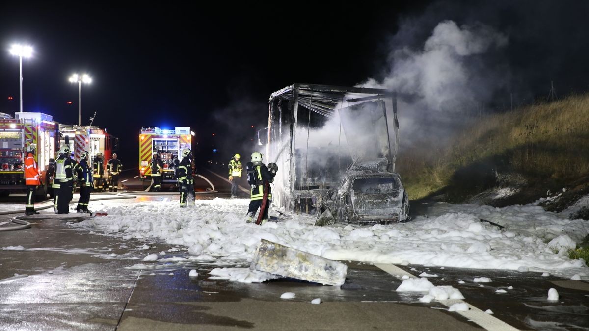 Auf der Autobahn 4 in Fahrtrichtung Frankfurt bei Eisenach ist es am frühen Sonntagmorgen zu einem tödlichen Unfall gekommen. 