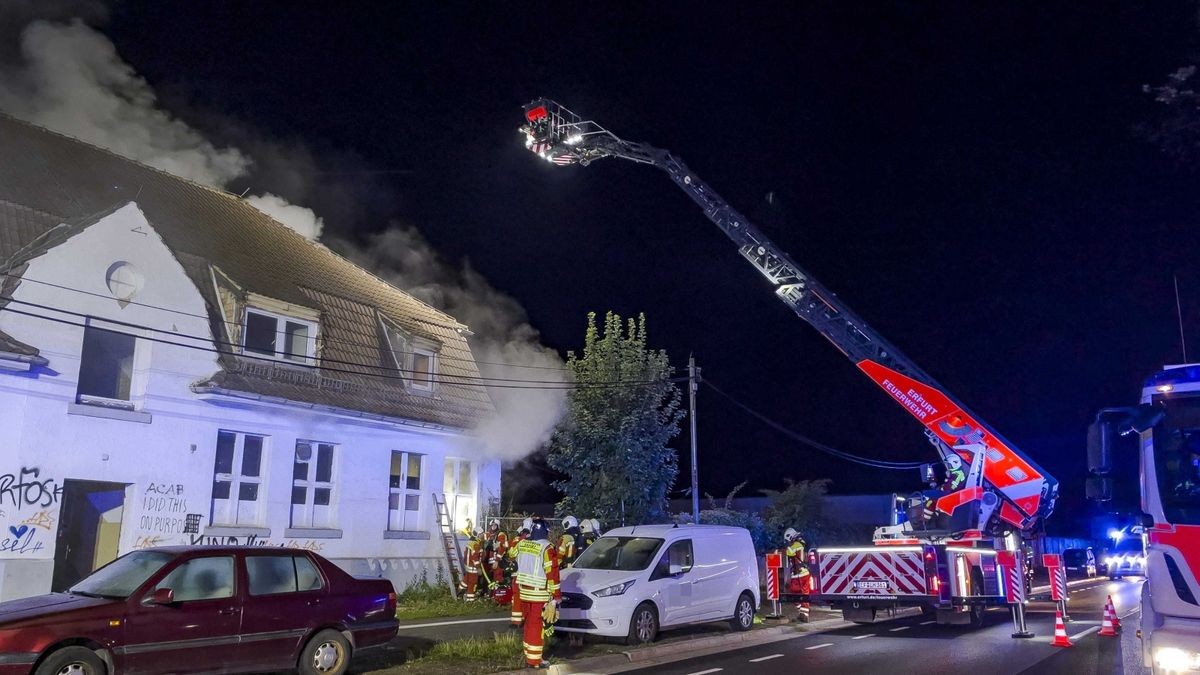 Das Feuer war kurz vor Mitternacht ausgebrochen.