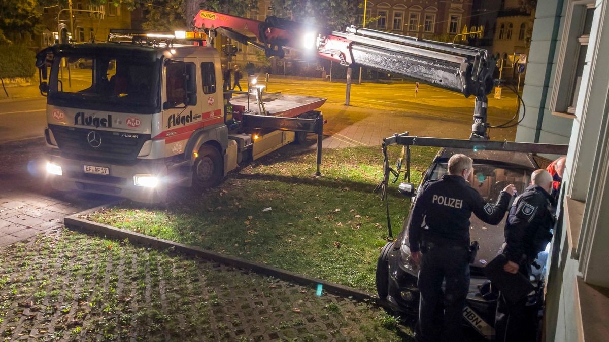 Zur Verfolgung der Spuren der anderen wurde auch ein Hund eingesetzt.