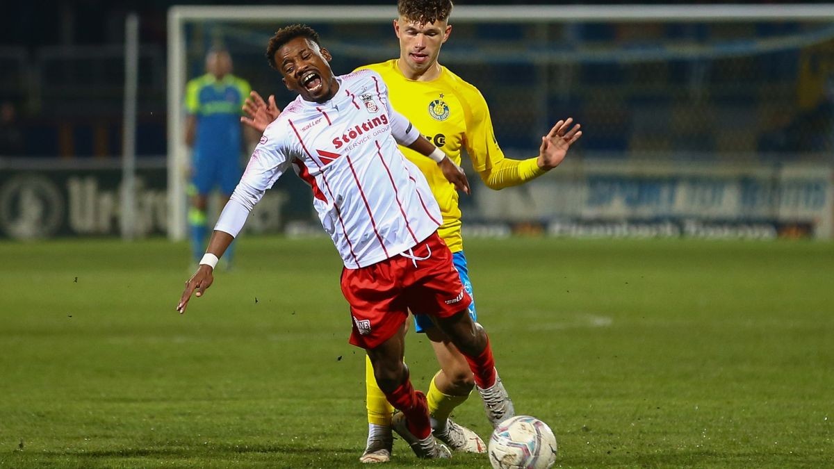 Der FC Rot-Weiß Erfurt hat die erste Auswärtsniederlage in dieser Saison kassiert. Bei Lok Leipzig unterlag der Regionalliga-Aufsteiger vor 5053 Zuschauern unglücklich mit 0:1. Das entscheidende Tor fiel in der 89. Minute