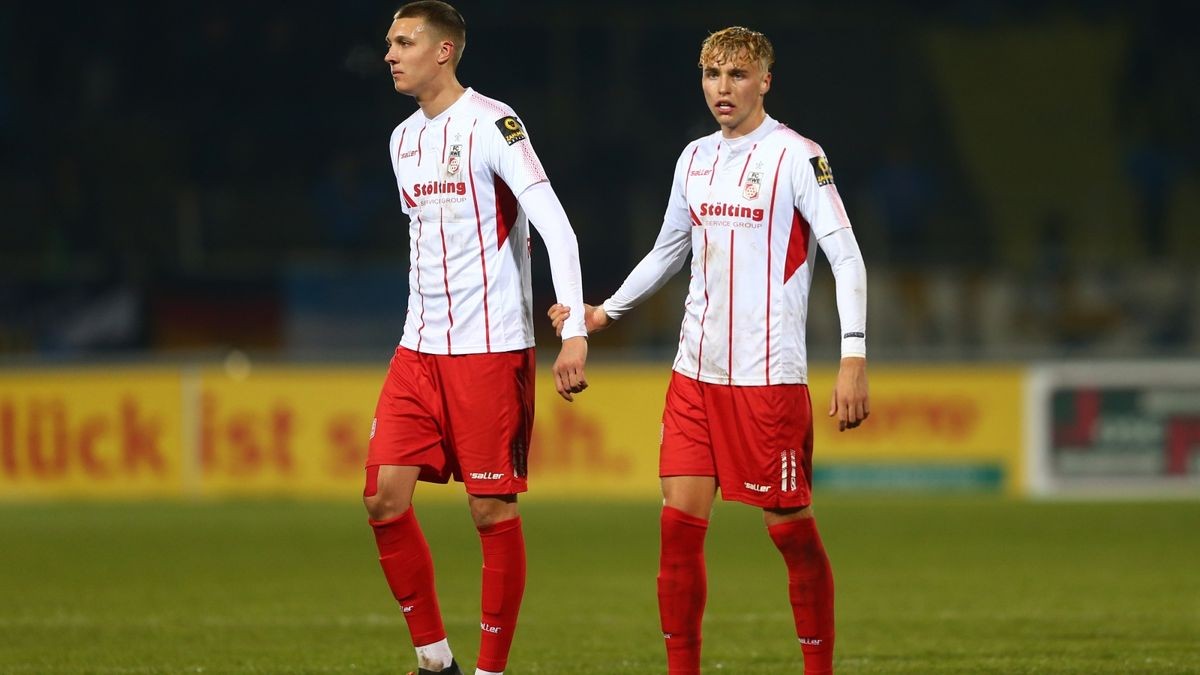 Der FC Rot-Weiß Erfurt hat die erste Auswärtsniederlage in dieser Saison kassiert. Bei Lok Leipzig unterlag der Regionalliga-Aufsteiger vor 5053 Zuschauern unglücklich mit 0:1. Das entscheidende Tor fiel in der 89. Minute