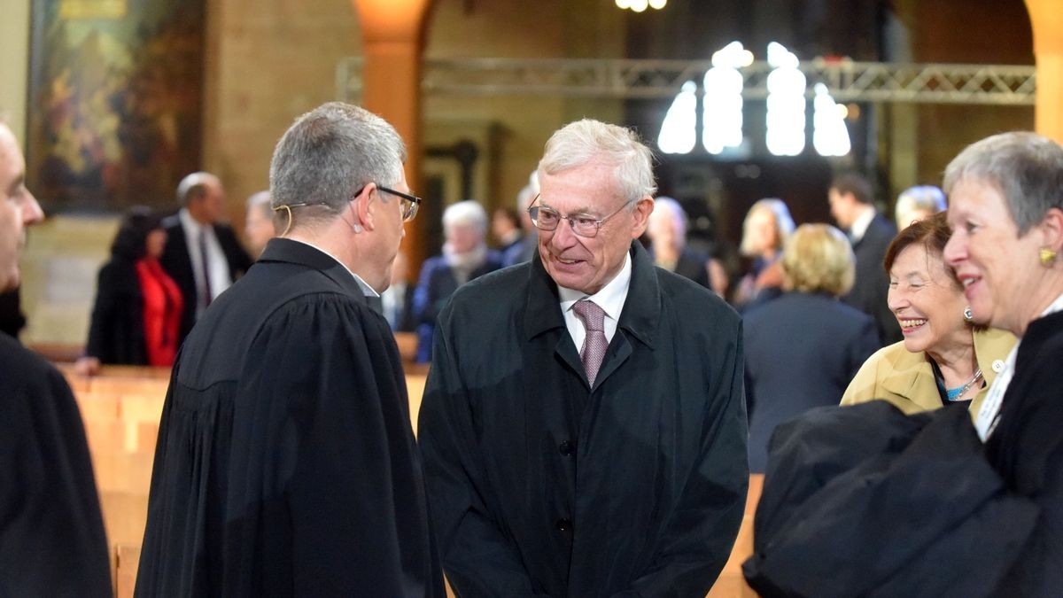 Vor dem Festakt im Theater gab es einen ökumenischen Gottesdienst im Mariendom. Damit begann die deutschlandweit zentrale Feier zum Tag der Deutschen Einheit in Erfurt.