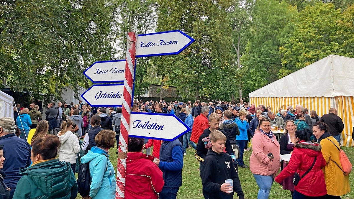 Gut besucht war das Oktoberfest am Tag der Deutschen Einheit auf dem Gelände vom Pfadfinderzentrum in Neudietendorf.