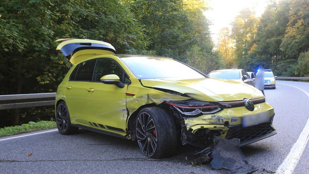 Der erste Unfall ereignete sich zwischen Sondershausen und dem Abzweig Schernberger Holzeck.