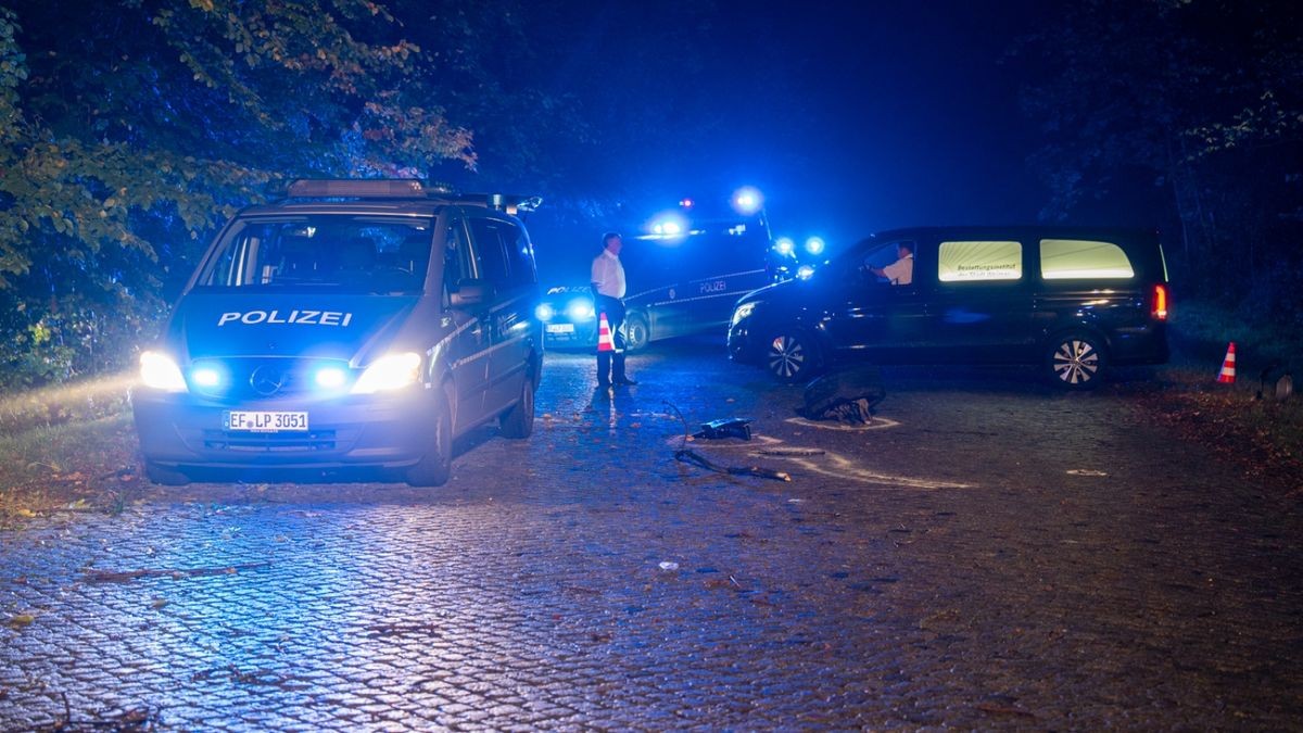 Ein tödlicher Unfall hat sich am Dienstagabend bei Weimar ereignet.