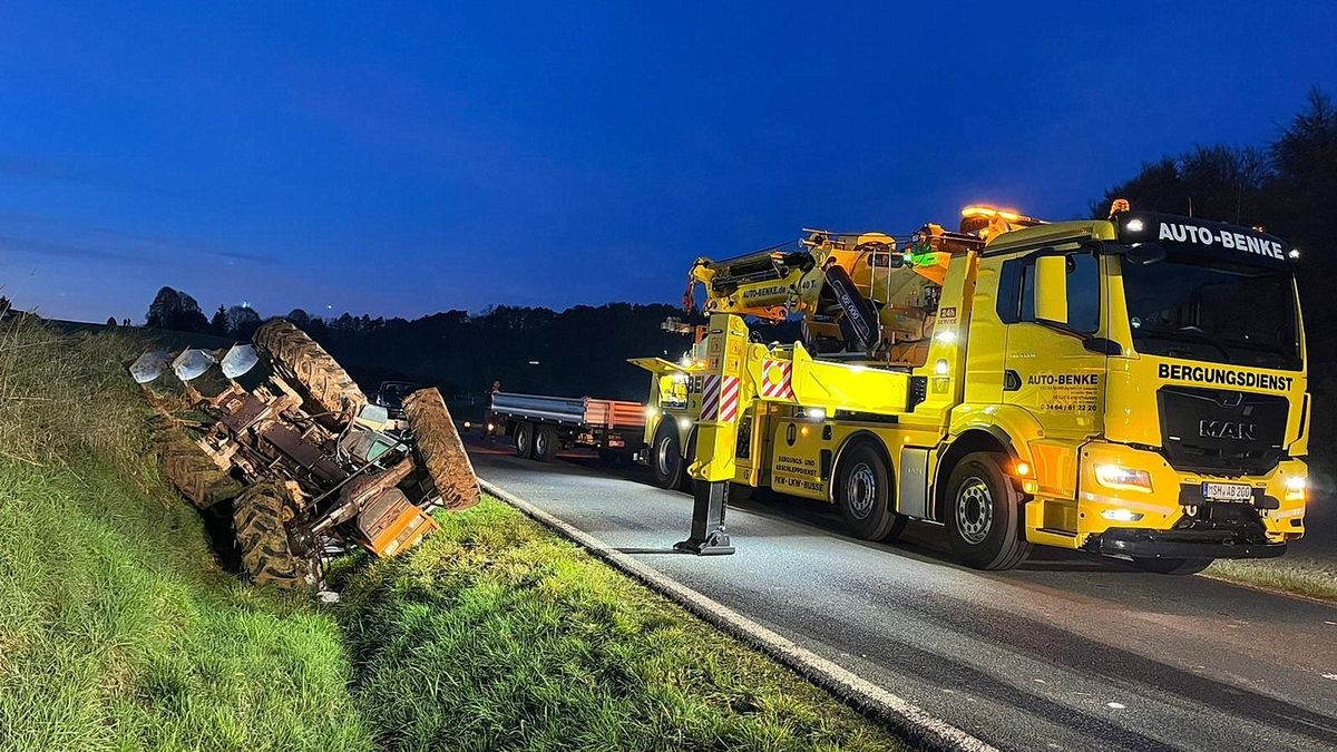 Zur Bergung des Fahrzeuges musste die Straße voll gesperrt werden.