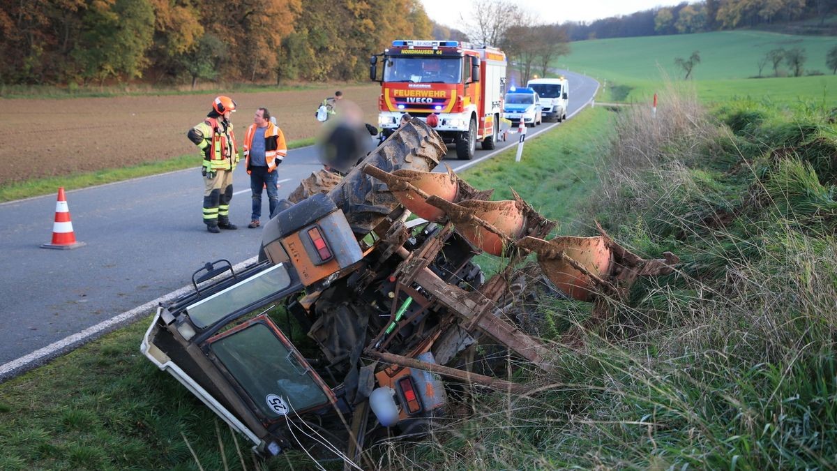 Die Fahrerkabine wurde dabei massiv deformiert.