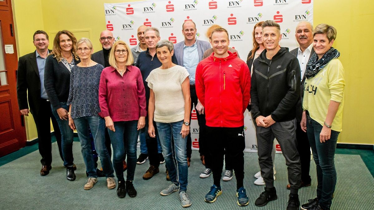 Das Team dahinter beim Kugelstoß-Indoor Meeting in Nordhausen im Januar. 