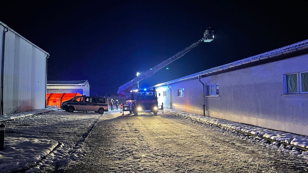 Wegen eines Gasaustritts auf der Kartbahn in Miesitz gab es am Samstag einen Großeinsatz von Rettungskräften. Sieben Personen wurden verletzt.