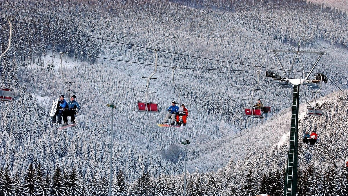 Die ersten Liftanlagen –  wie hier in Oberhof –  öffnen an diesem Wochenende. 