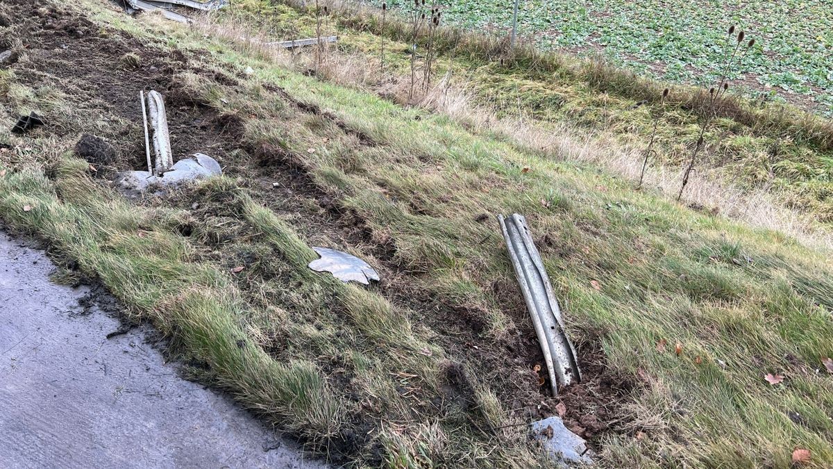 Am Freitag ist ein Autotransporter auf der Autobahn 4 zwischen Waltershausen und Sättelstädt verunglückt.