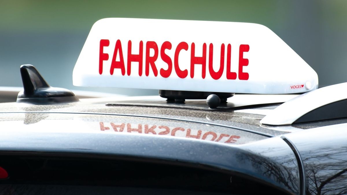 In Thüringen fehlt es zunehmend an Fahrschullehrern. (Symbolfoto)