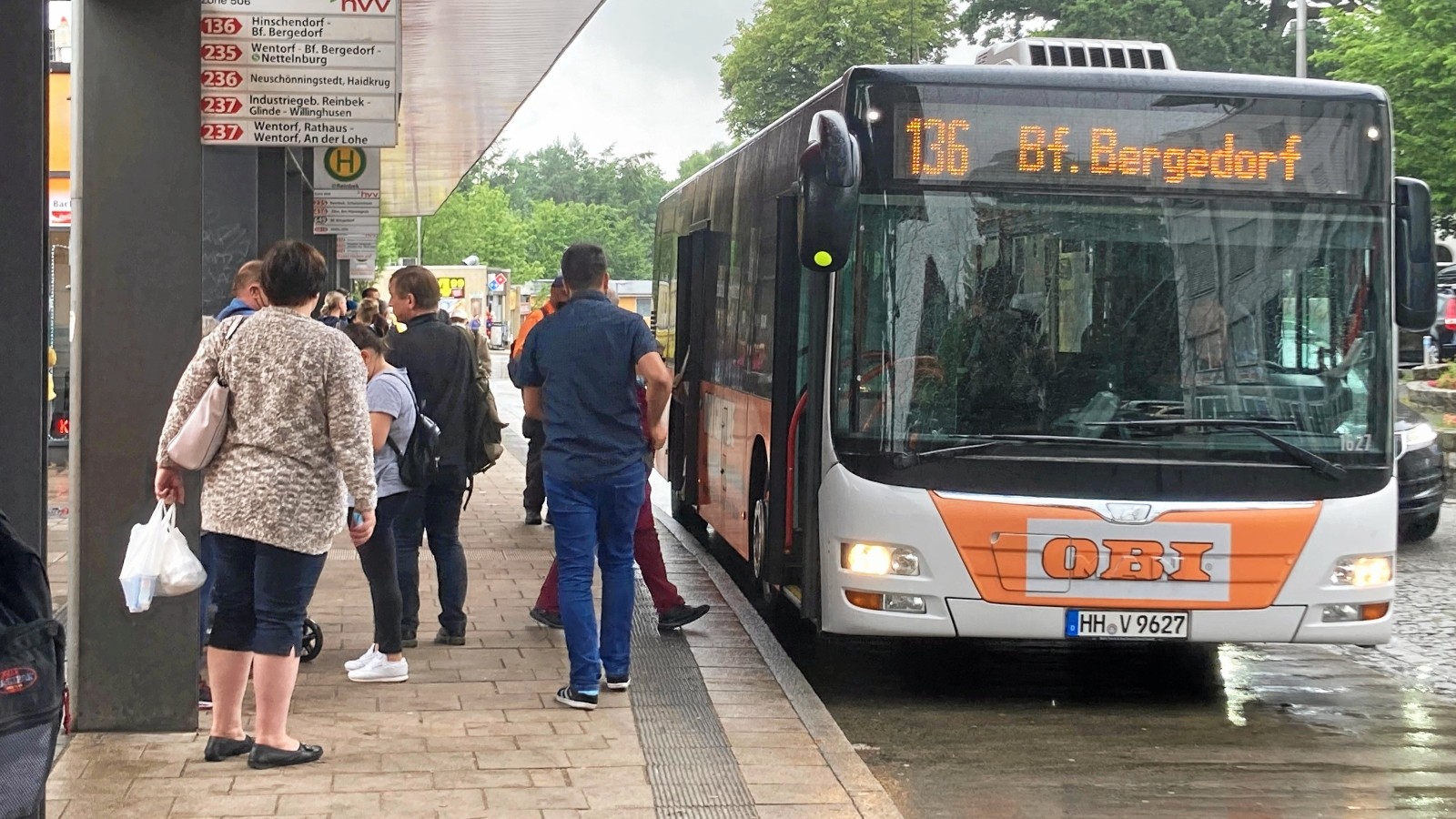 Fahren Die Busse Morgen In Lübeck ÖPNV: Noch fahren die Busse in Bergedorf regelmäßig