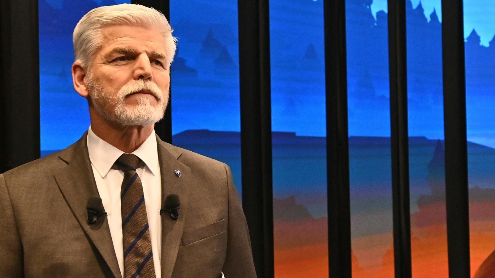 ExNatoGeneral Pavel Favorit bei Präsidentenstichwahl in Tschechien