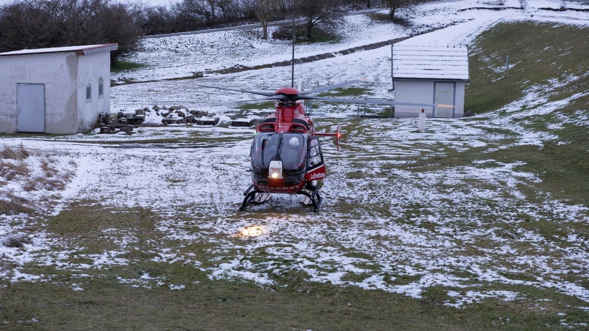 In einem Wasserspeicher im Landkreis Hildburghausen sind zwei Menschen tot aufgefunden worden.