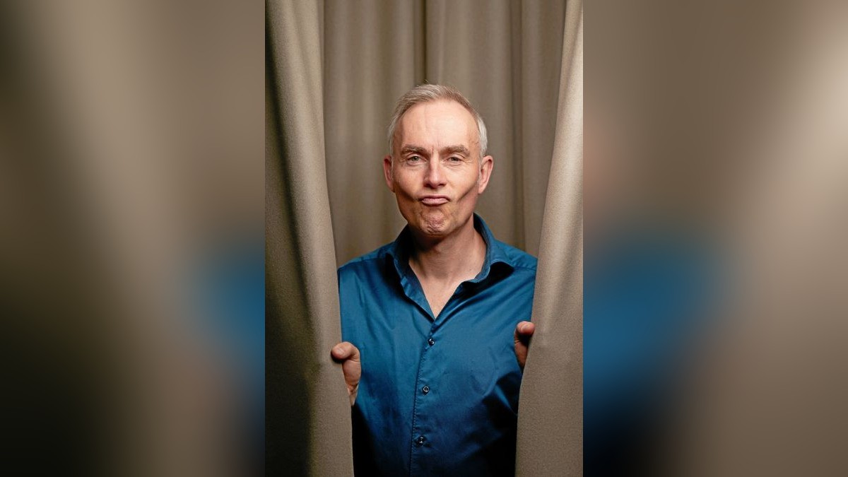 Schüchterner Komiker Ein Blick ins Album von Johann König