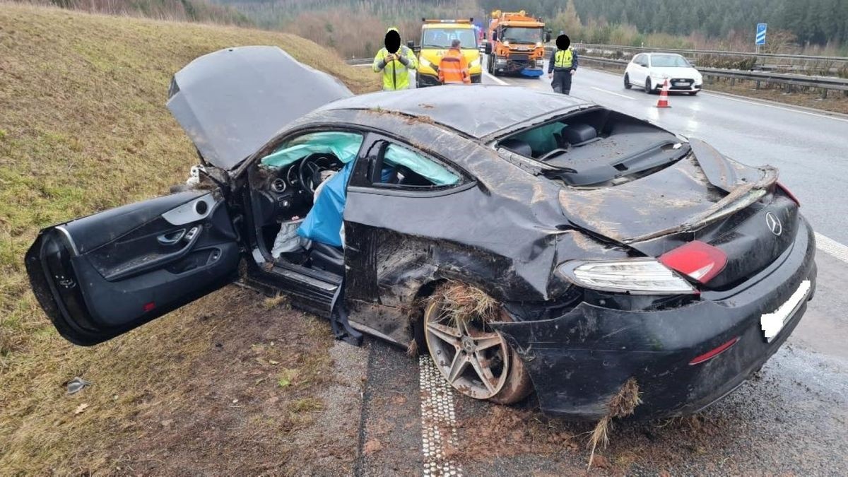 Die A73 musste zeitweise voll gesperrt werden.