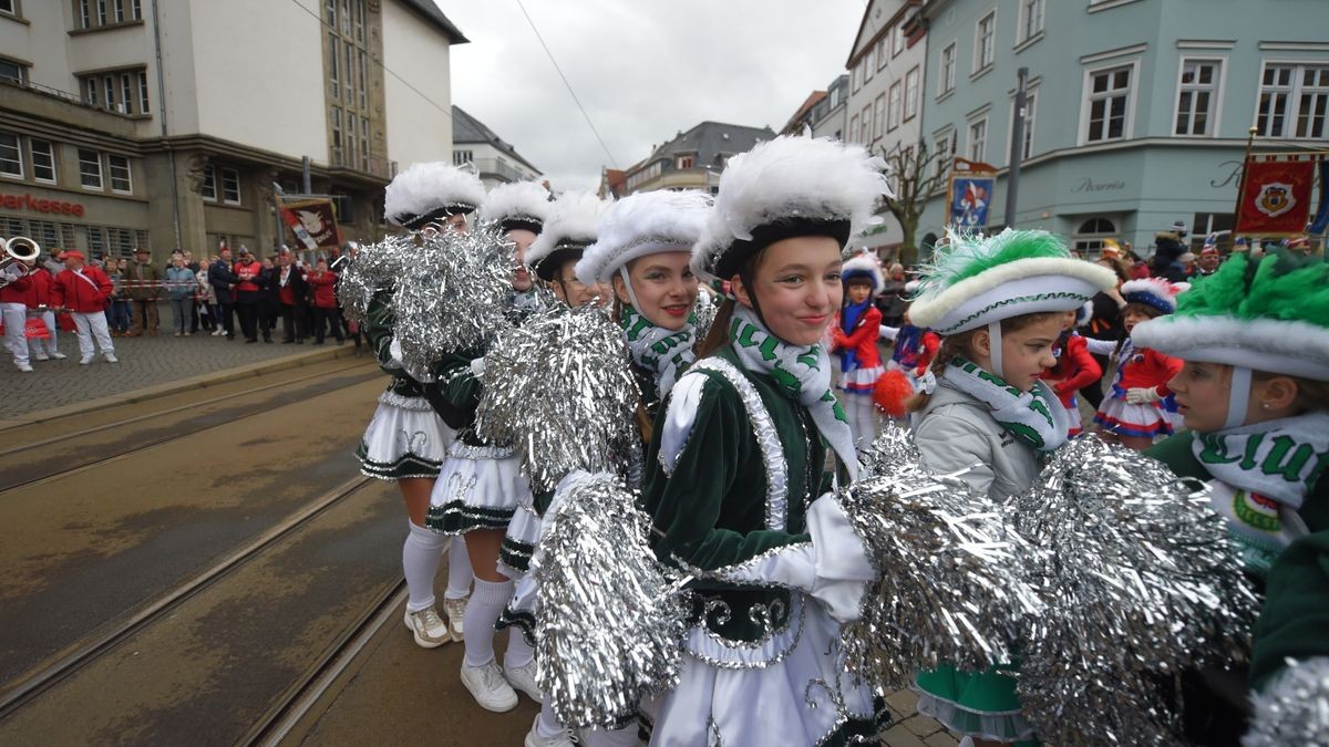 Das Erfurter Prinzenpaar Tina I. und Daniel II. sind jetzt Inhaber des Rathausschlüssel und führen bis Aschermittwoch die Amtsgeschäfte.