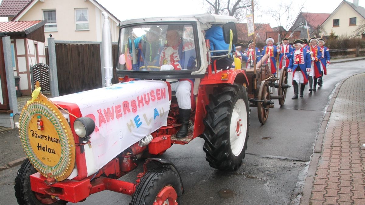 Am Sonntag kehren die Karnevalisten aus Wölfis bei ihrem Karnevalsumzug thematisch in die Steinzeit zurück.